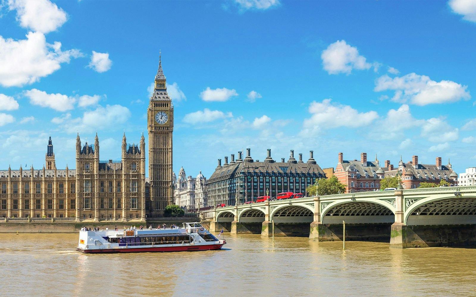 Hampton Court , Windsor Castle & London Sightseeing Tour 