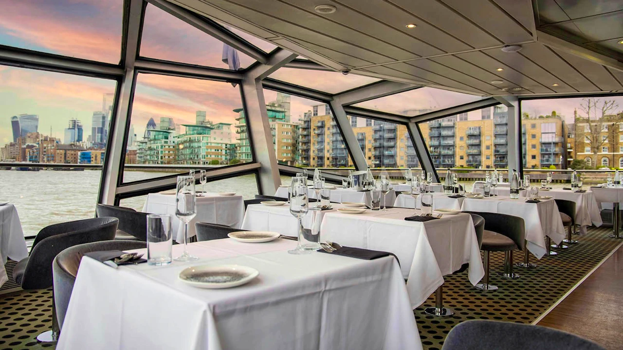 London Dinner Cruise on the River Thames