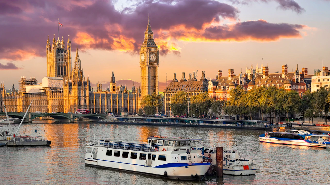 London Dinner Cruise on the River Thames