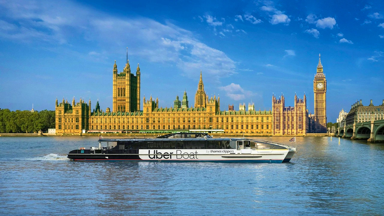 London Dinner Cruise on the River Thames Review
