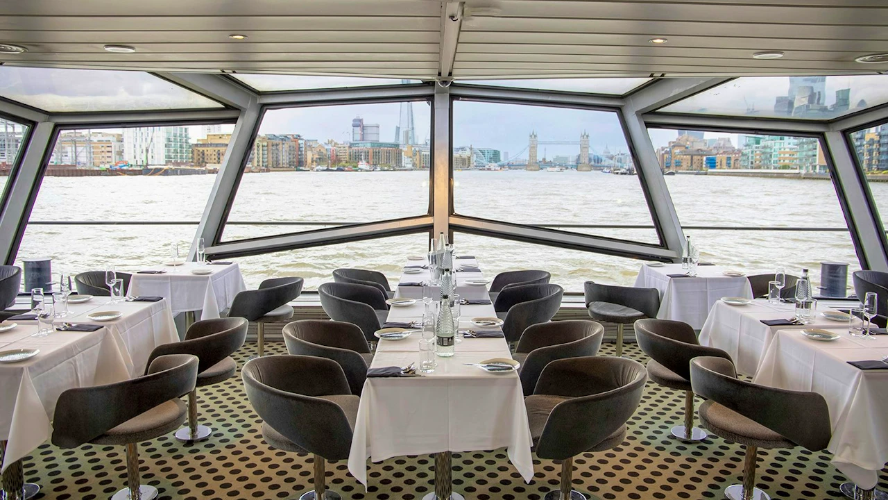 London Dinner Cruise on the River Thames