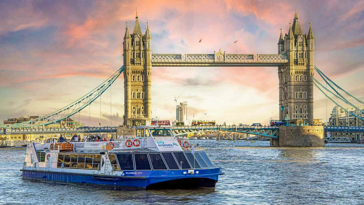 London Dinner Cruise on the River Thames Category