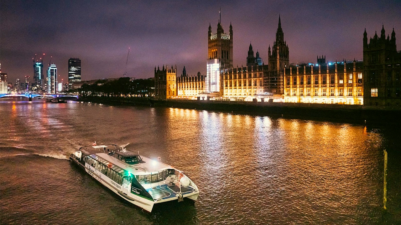 London Dinner Cruise on the River Thames