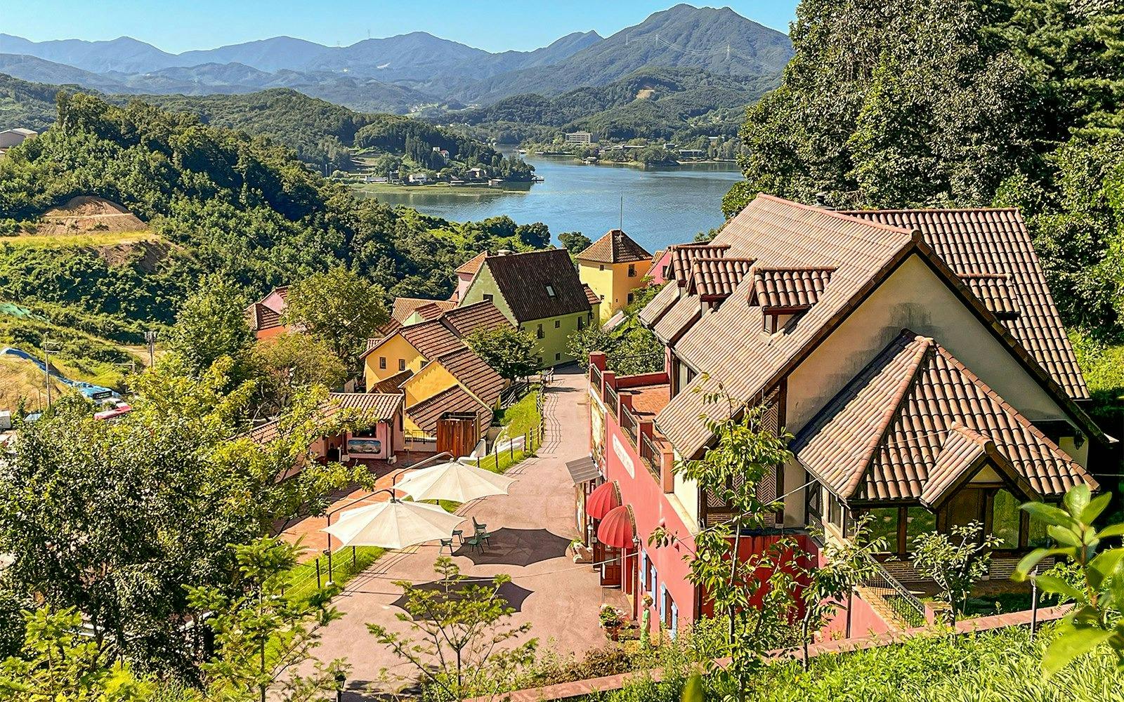 Nami Island, Petite France, Italian Village & Garden of Morning Calm Tour Discount
