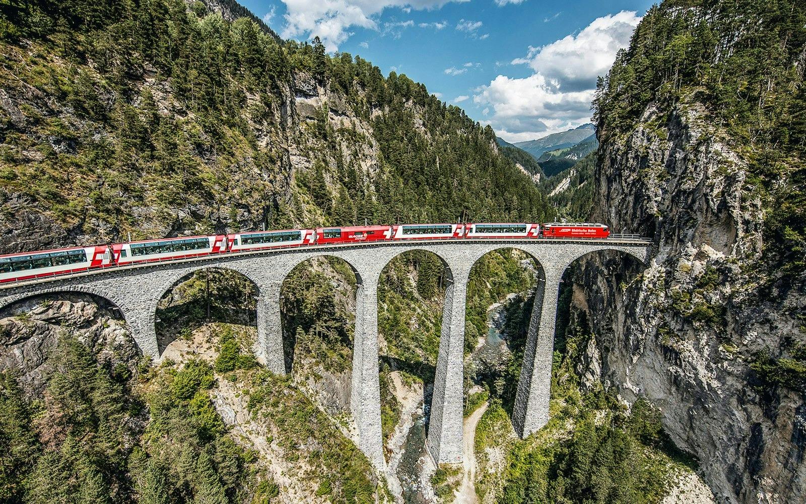 Swiss Travel Pass (Consecutive Days) 