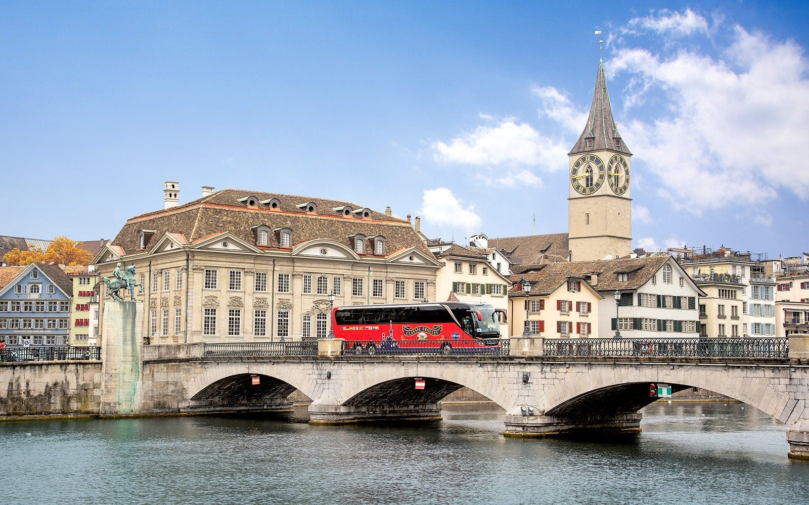 Zurich City Tour with Ferry & Felsenegg Cable Car 