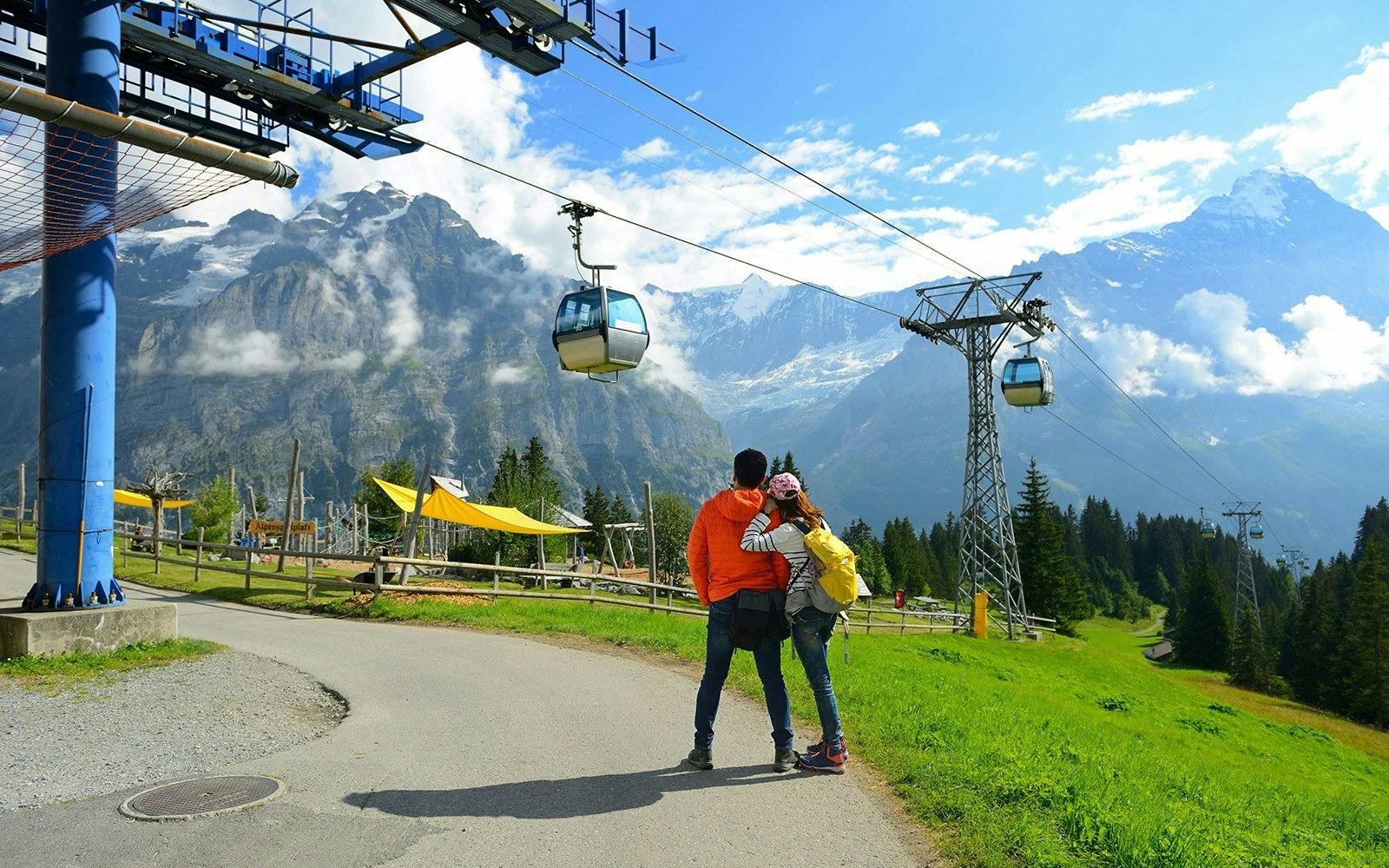 Zurich City Tour with Ferry & Felsenegg Cable Car Ticket
