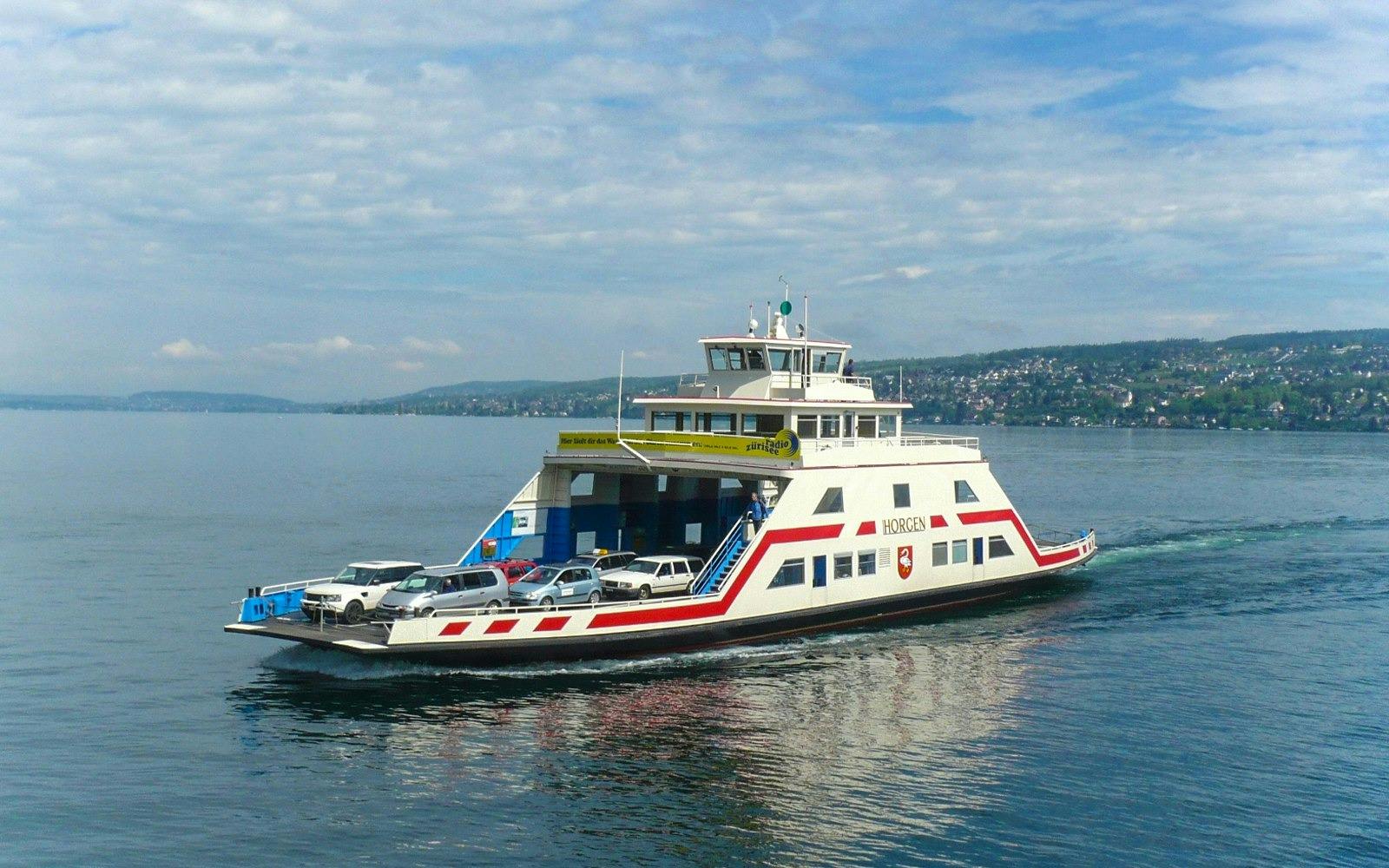 Zurich City Tour with Ferry & Felsenegg Cable Car Price