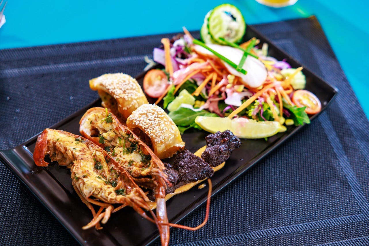 Cairns: Australian Outback Food and Wine Tasting Tour & Northern Beaches Price