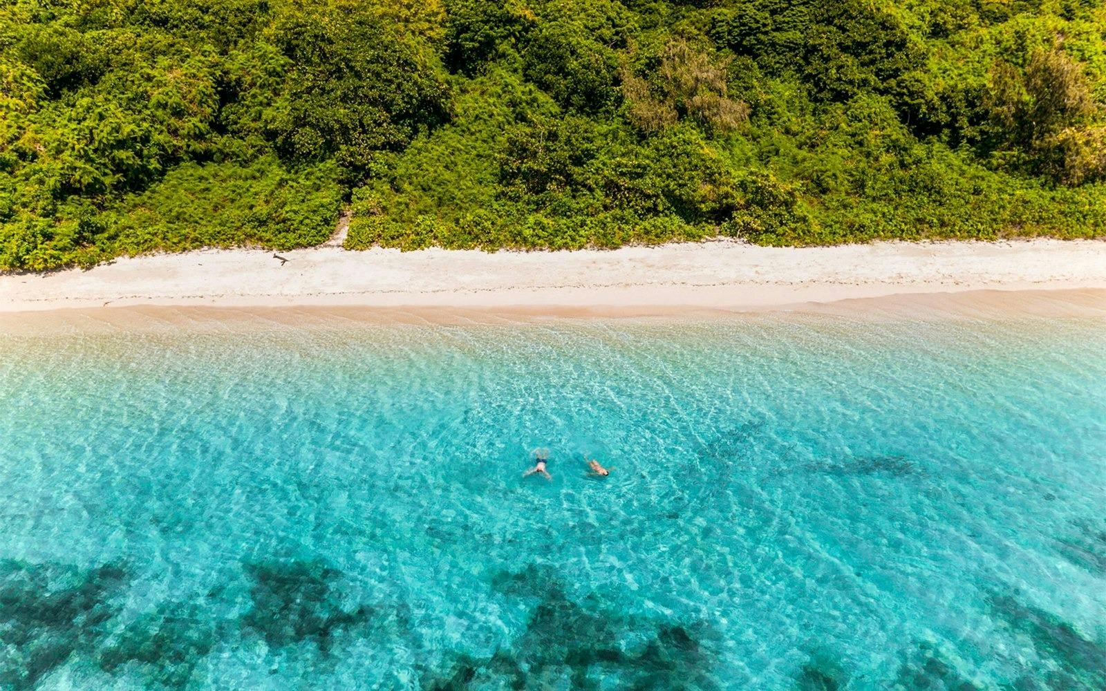 Green Island Reef Cruise Full-Day Tour 