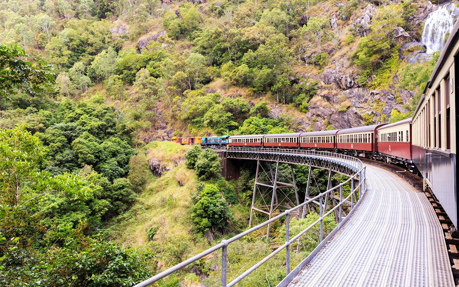 Kuranda Tour with Skyrail Cableway, Scenic Railway and Rainforestation 