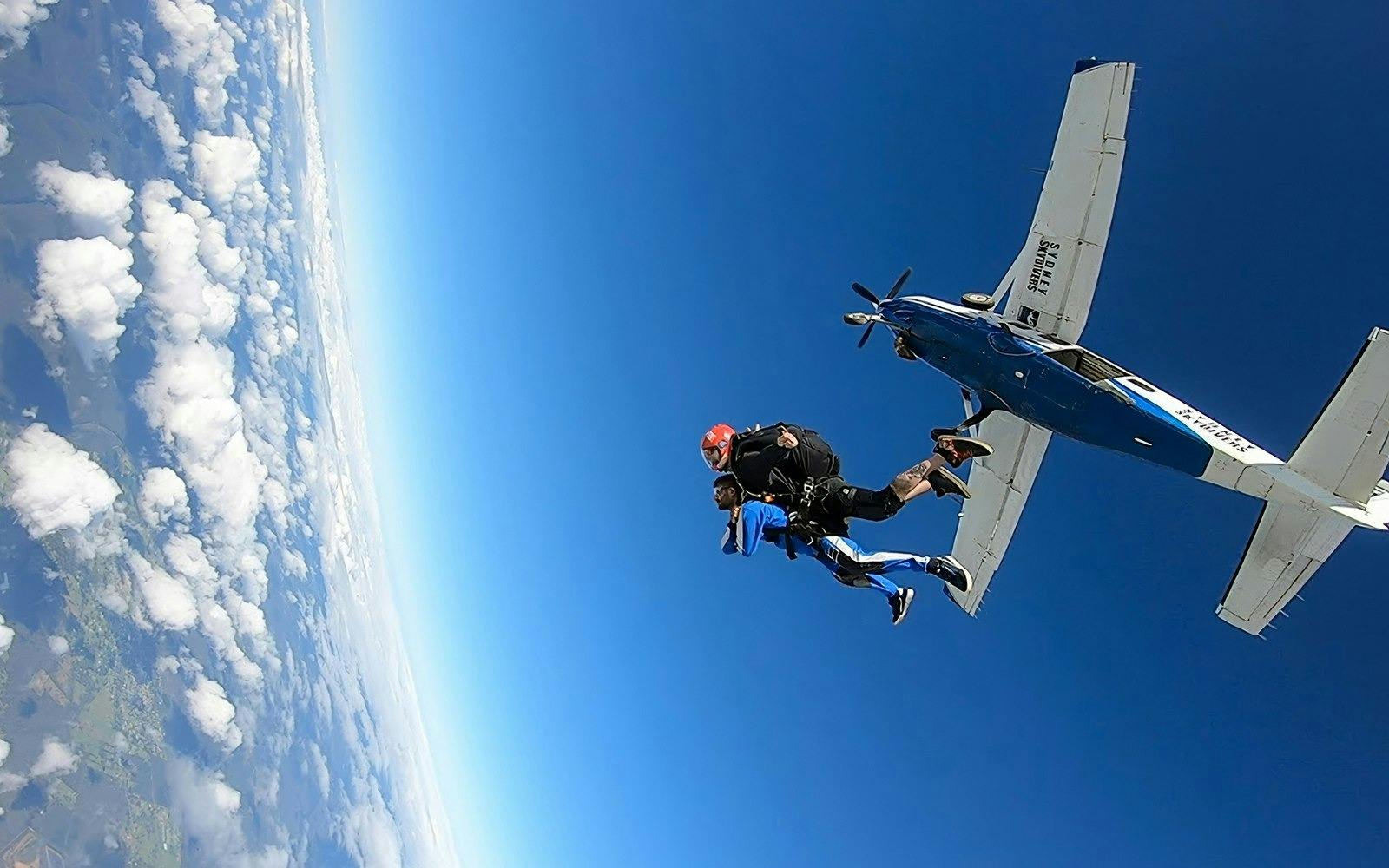 Sydney:Tandem Skydiving at Wollongong Thrillark