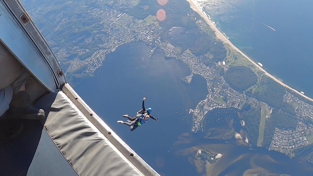 Sydney: Tandem Skydiving at Newcastle 