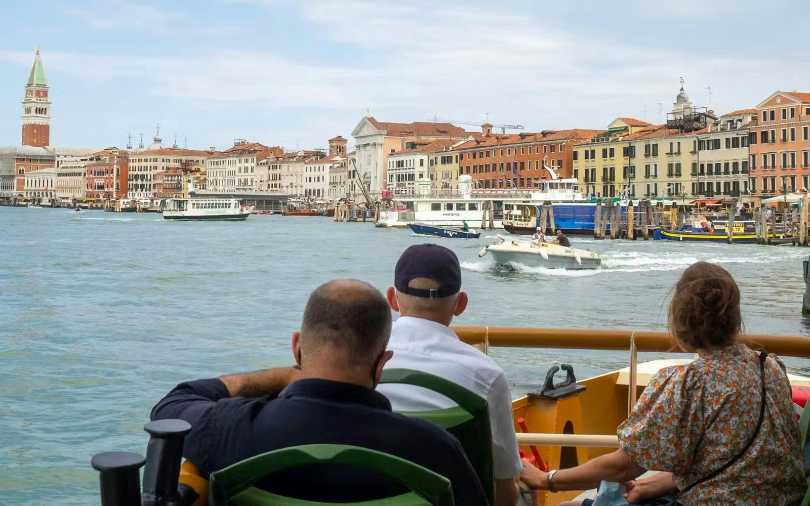 Venice Vaporetto Pass: Public Transport Ticket Location