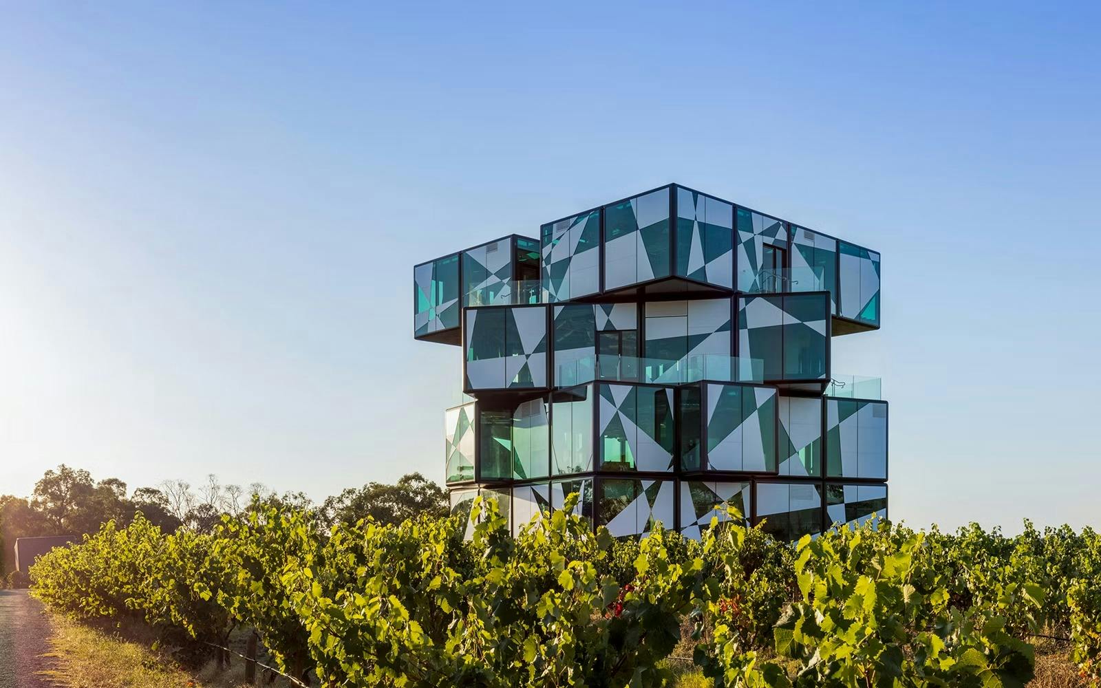 McLaren Vale & The Cube Wine Tasting Tour