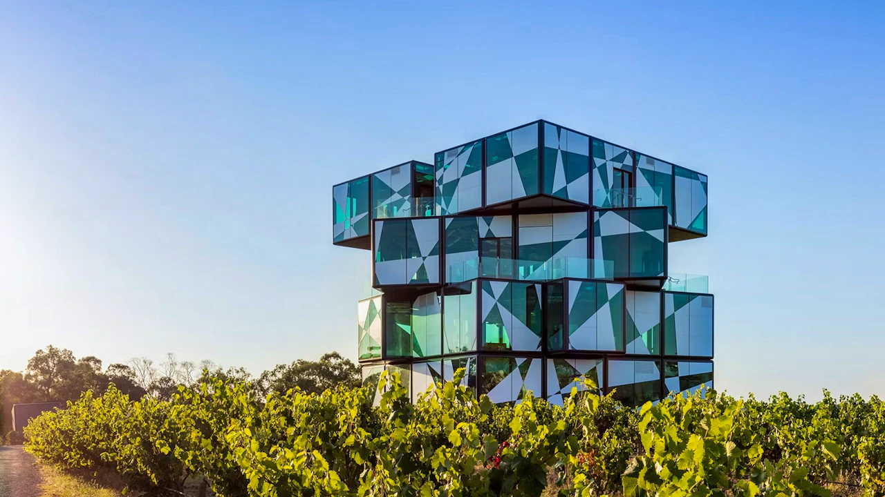 McLaren Vale & The Cube Wine Tasting Tour