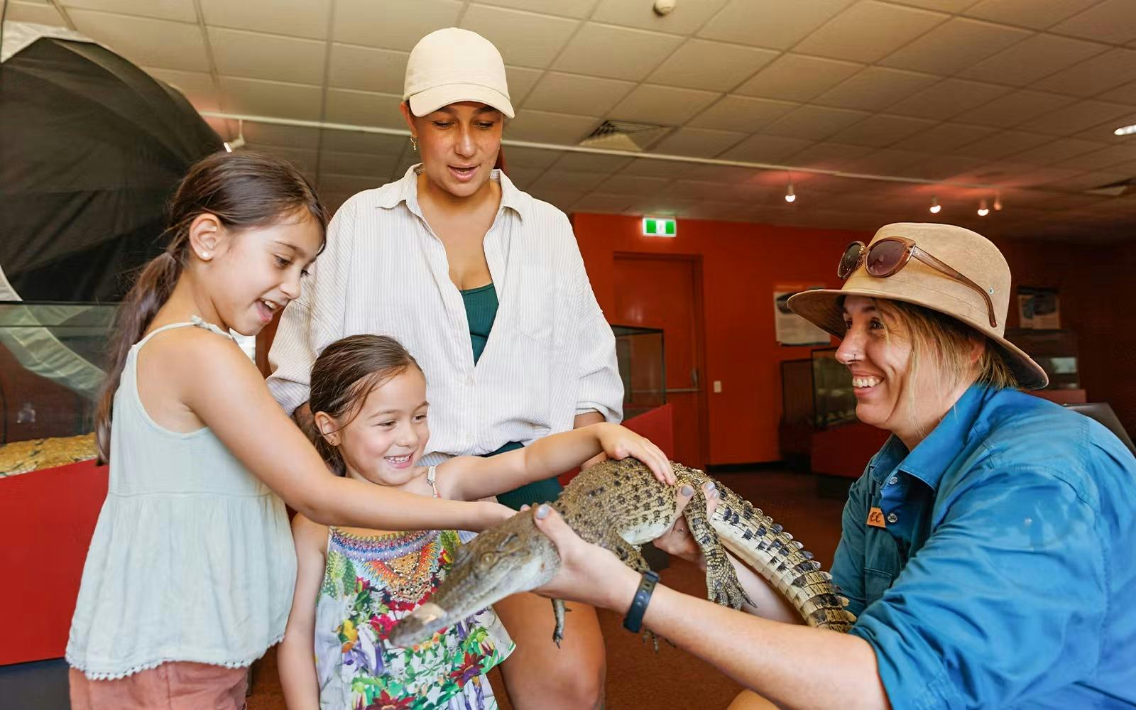 Darwin Museums and Botanic Garden Tour Ticket 