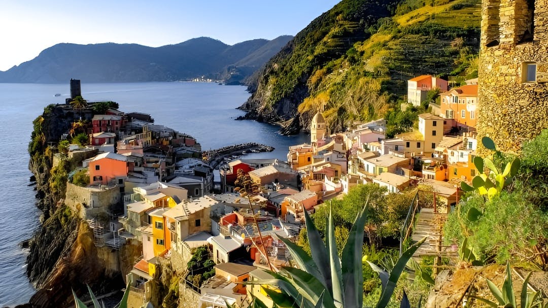 Cinque Terre Tour from Florence: Manarola, Riomaggiore, Vernazza, Monterosso 