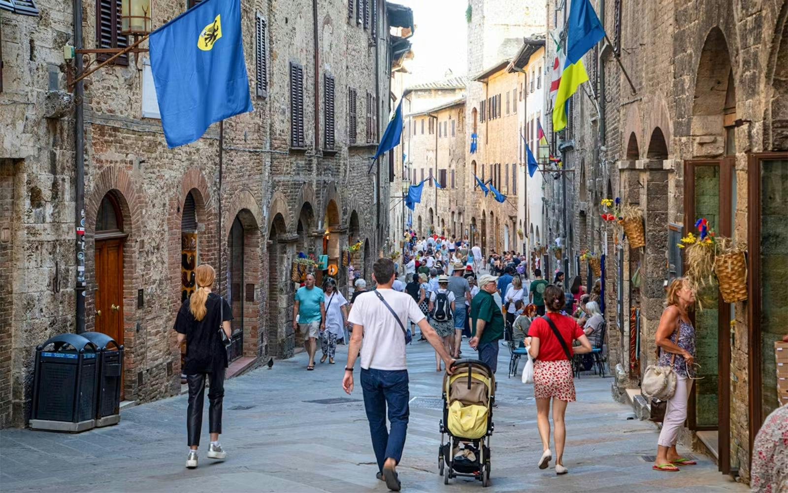 Tuscany Tour: Pisa, Chianti, San Gimignano & Siena 