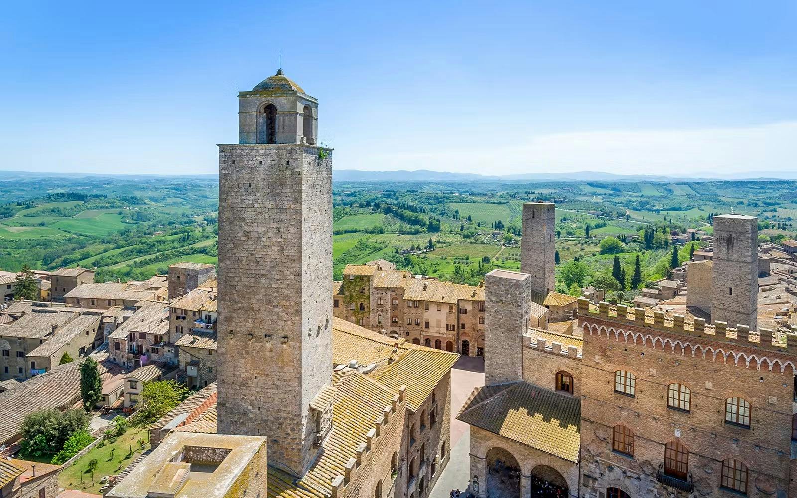 Tuscany Tour: Pisa, Chianti, San Gimignano & Siena 