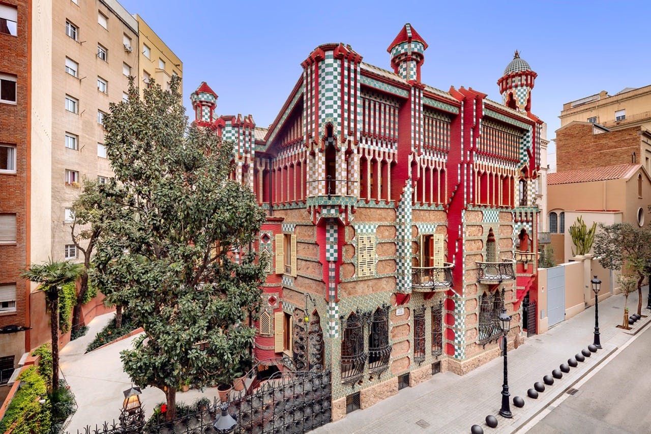 Barcelona Highlights: Sagrada Família & Gaudí Houses Guided Tour Location
