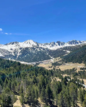 France and Andorra Tour from Barcelona Ticket