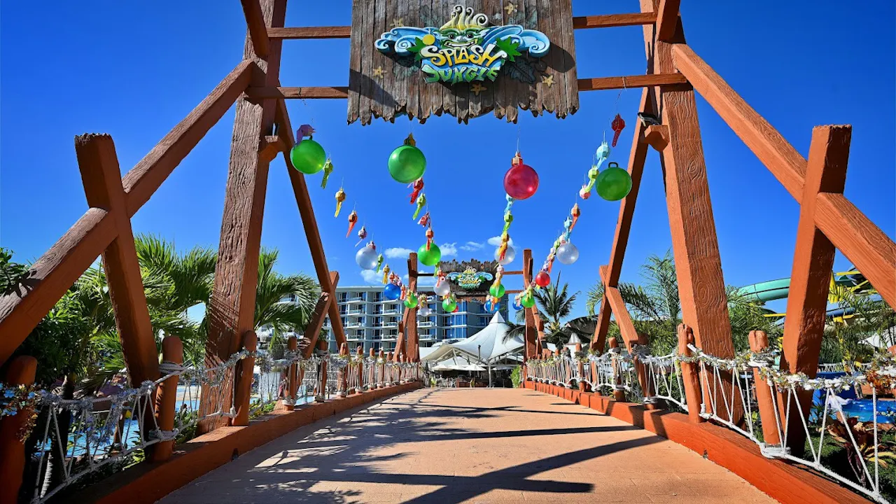 Splash Jungle Waterpark Tickets in Phuket