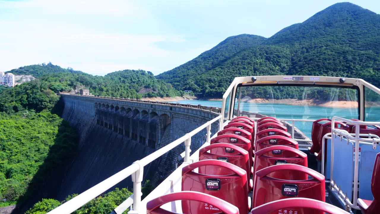 Big Bus Hong Kong Open-Top Night Tour Review