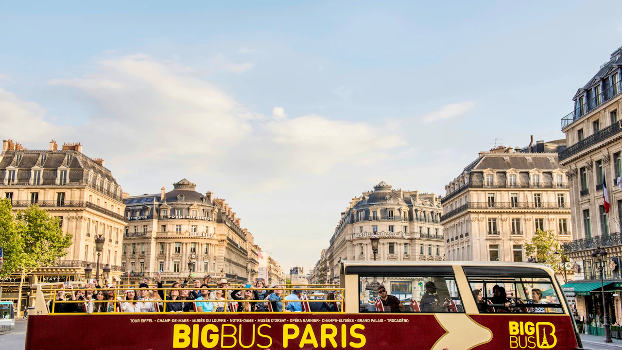 Big Bus Hop on Hop off Pass Paris