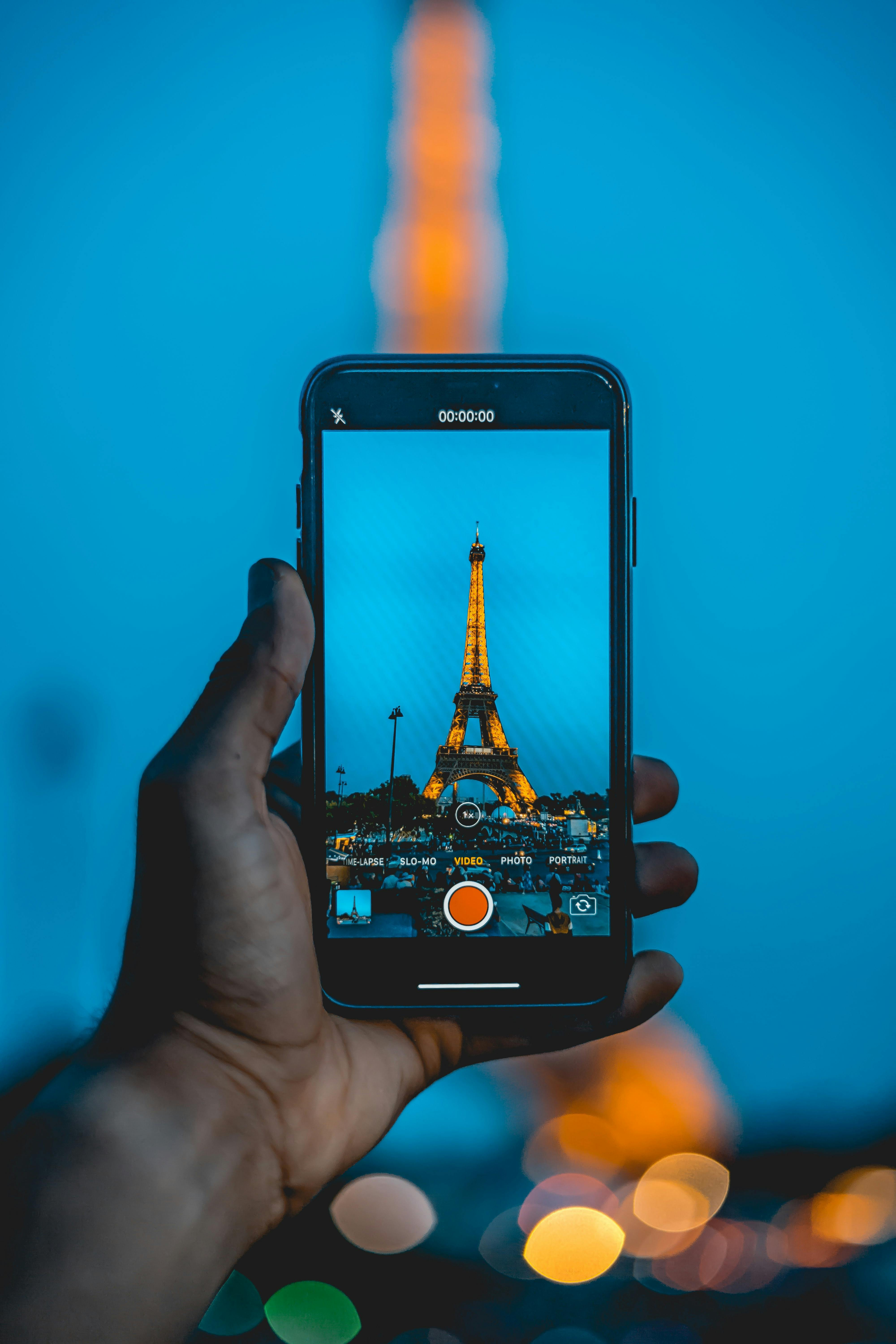 Eiffel Tower Ticket with Priority Access and Audio Guide Discount