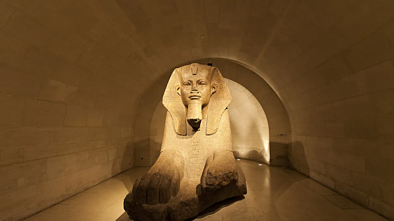 Skip the line Guided Tour of the Louvre Museum Ticket