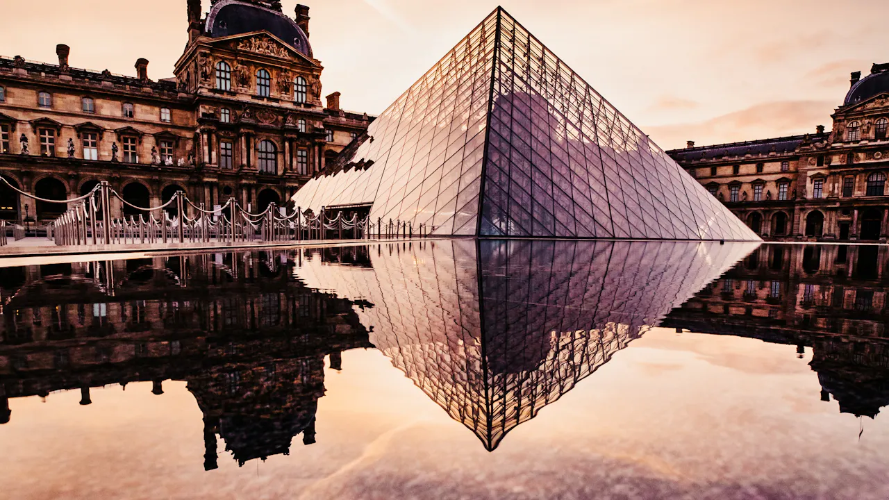 Skip the line Guided Tour of the Louvre Museum