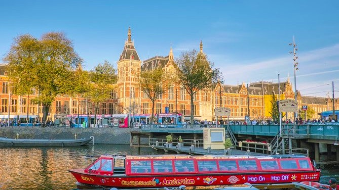 Hop on Hop off with Bus & Boat Tour Discount