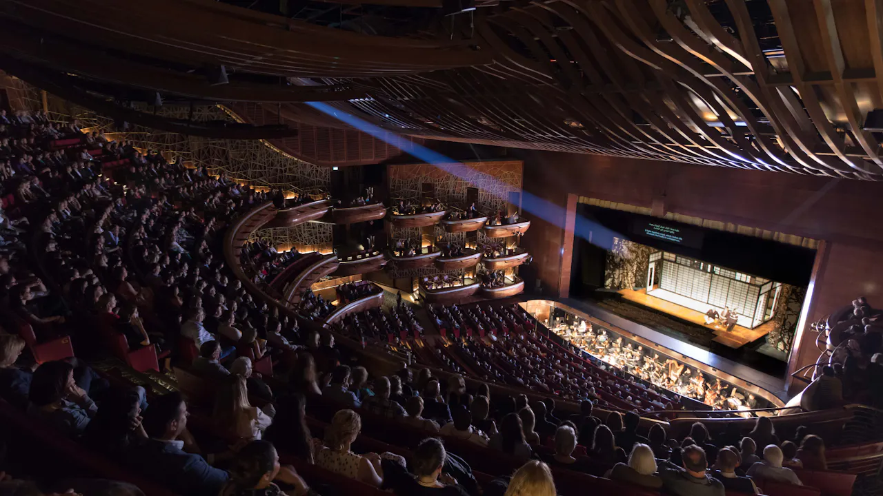 Dubai Opera Architecture Tour Ticket