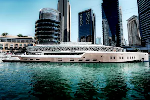  Dubai Marina: Lotus Mega Yacht Dinner Cruise
