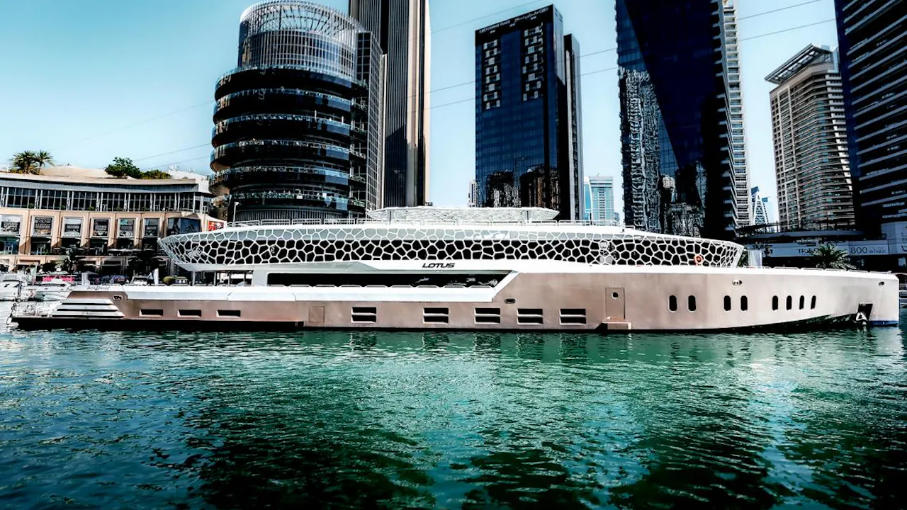 Mega Yacht Dinner Cruise Location