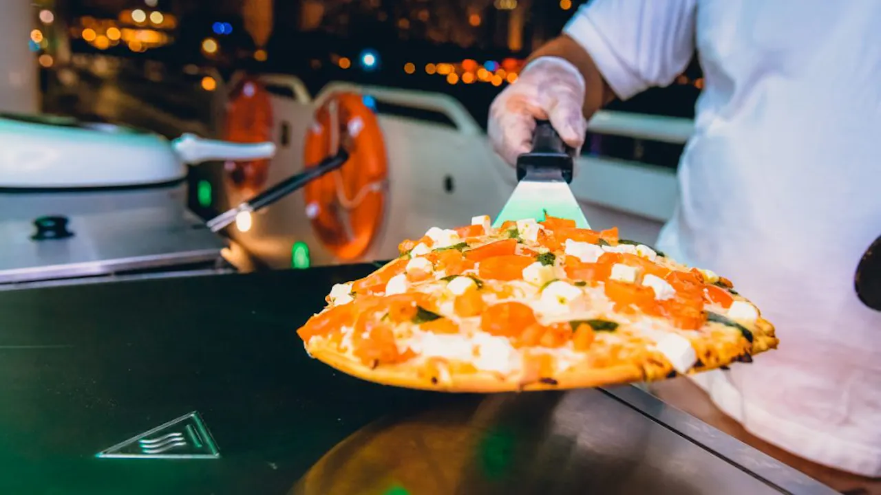 Mega Yacht Dinner Cruise Category