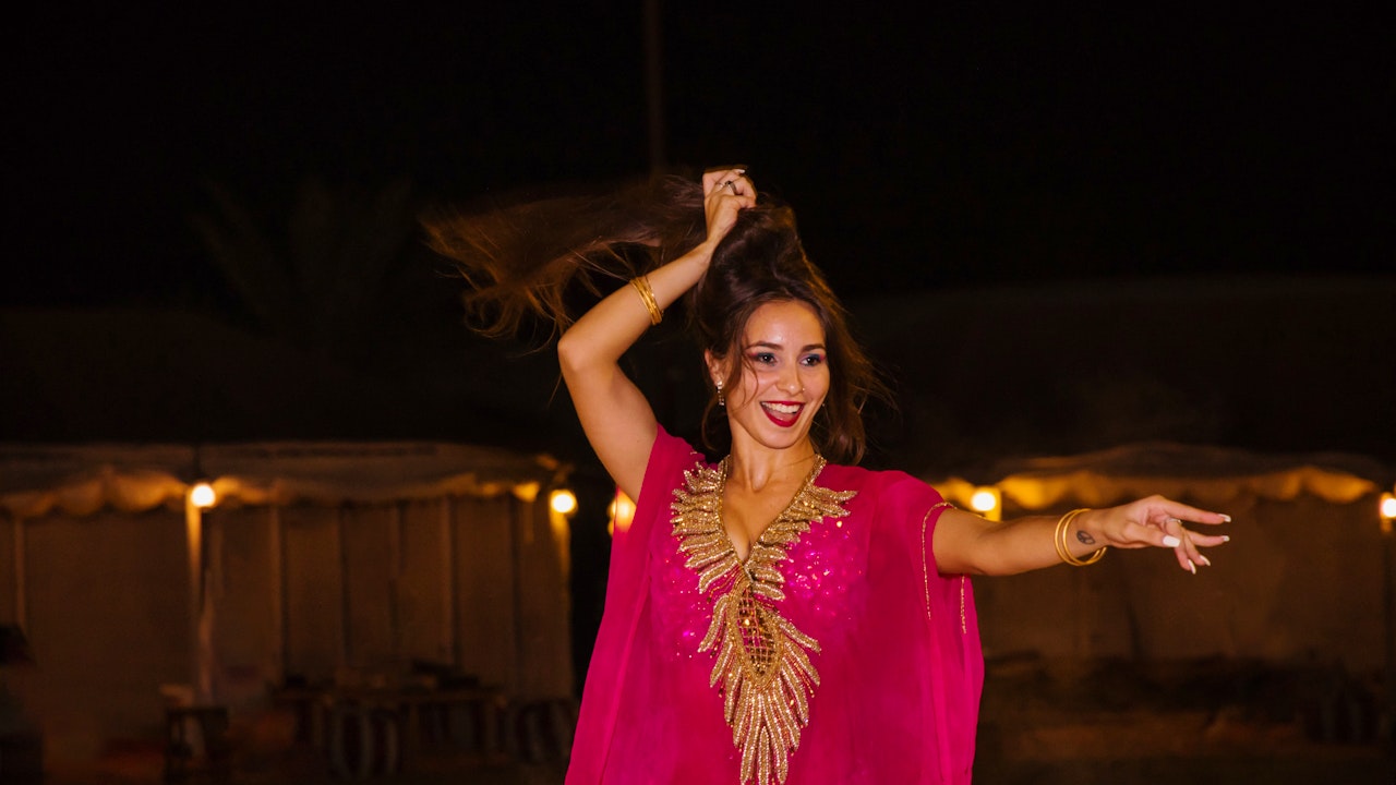 Overnight Red Dune Desert Safari with Dune Bashing BBQ & Breakfast Category