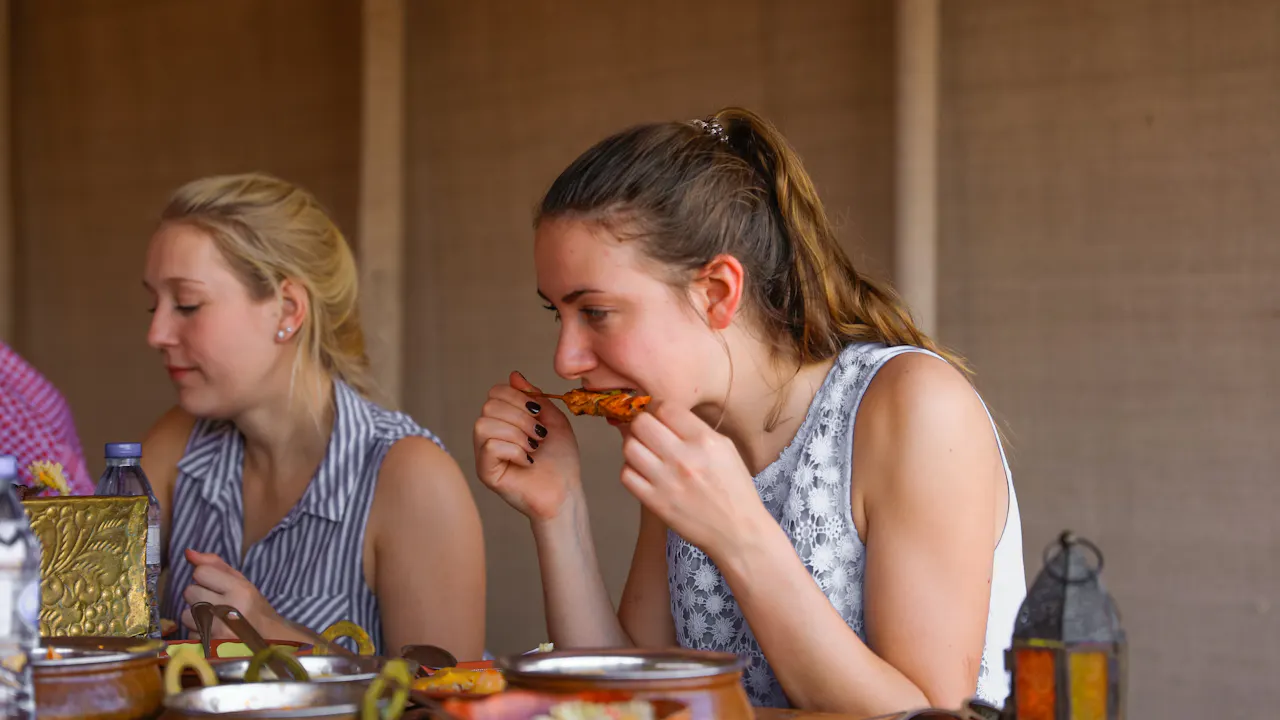 Overnight Red Dune Desert Safari with Dune Bashing BBQ & Breakfast Thrillark