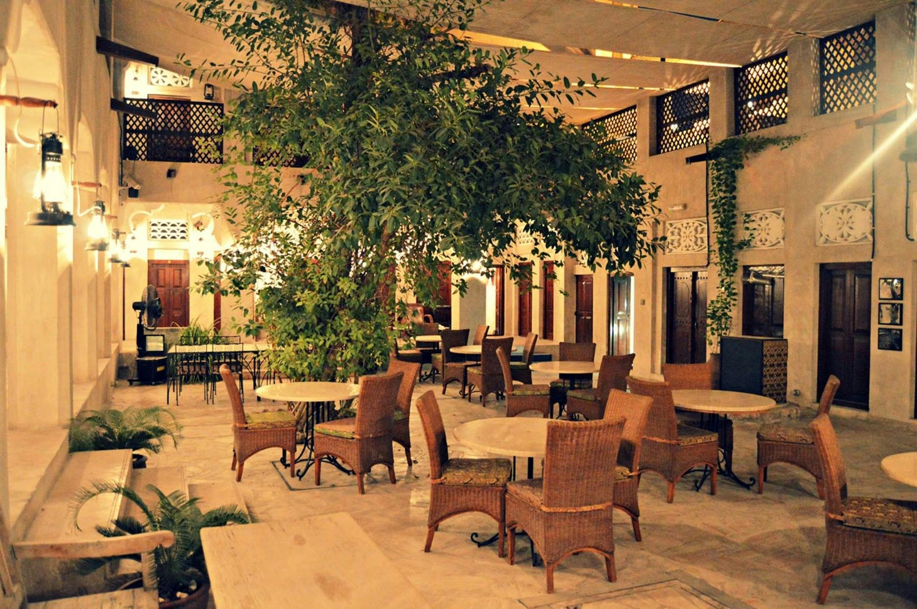 Walking Tour: Emirati Arts & Cultural Tour Ticket