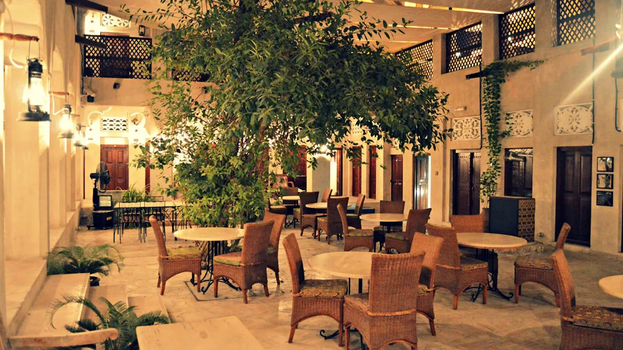 Walking Tour: Emirati Arts & Cultural Tour Ticket