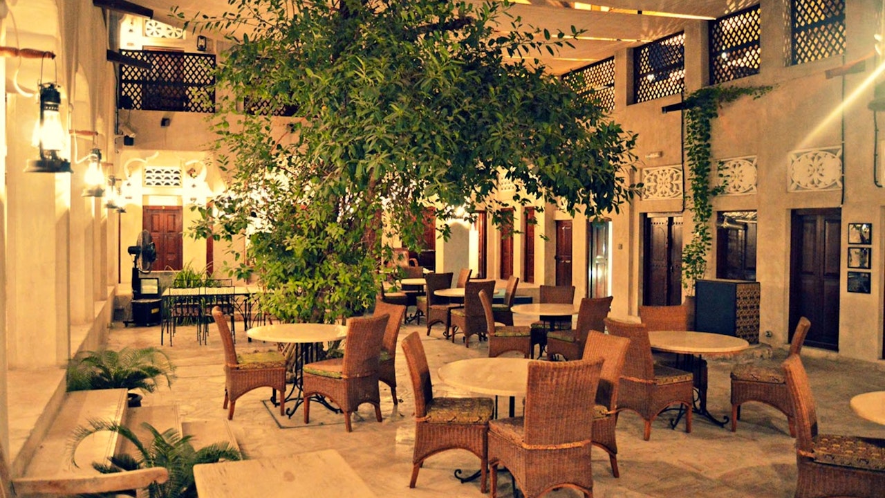 Walking Tour: Emirati Arts & Cultural Tour Ticket