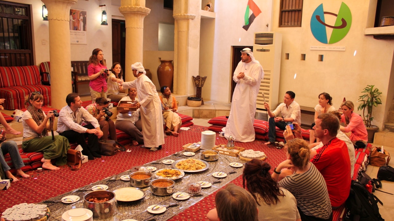Walking Tour: Emirati Arts & Cultural Tour Discount