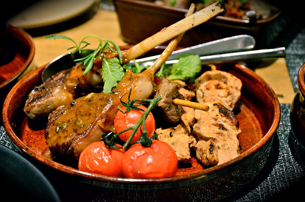 Discover Dubai by night and dine at Burj Al Arab-Al Iwan Category