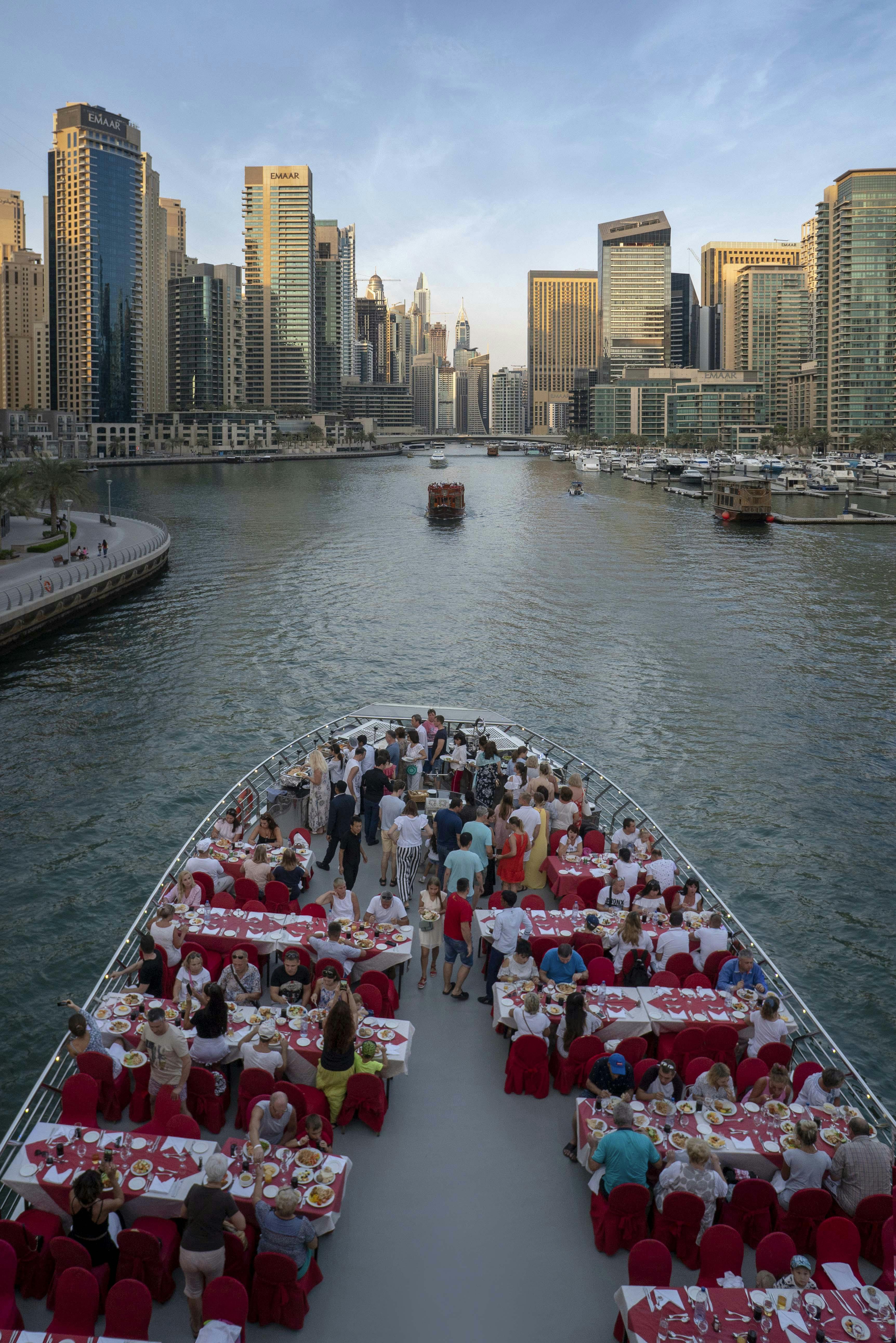Sunset Dinner Dhow Cruise at Dubai Marina Review