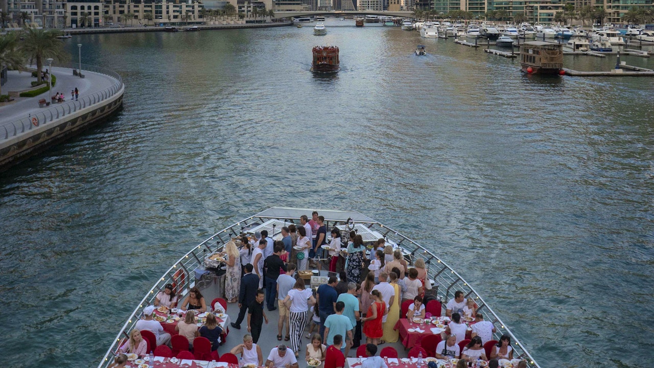 Sunset Dinner Dhow Cruise at Dubai Marina Review