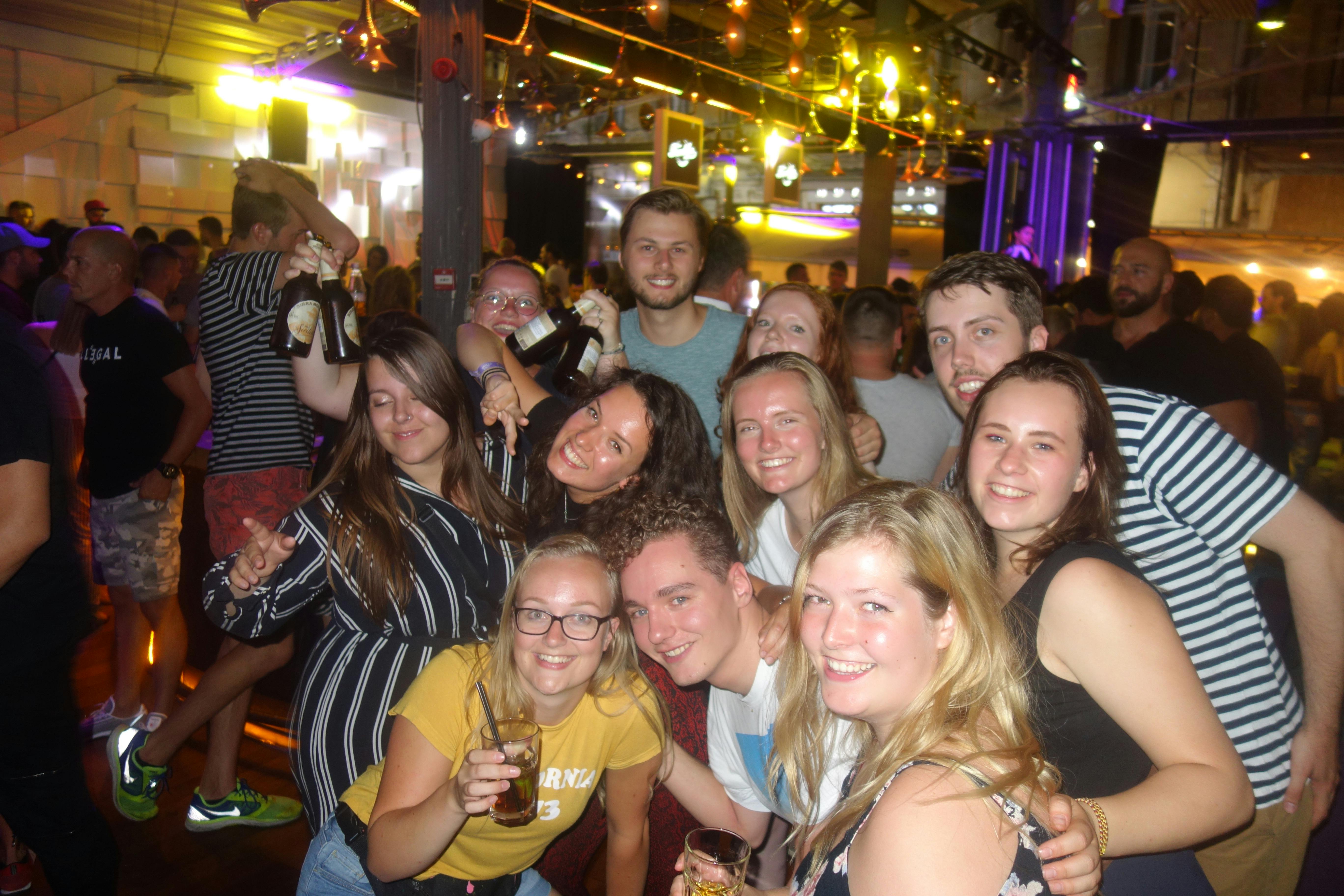 Pub Crawl Dubai Price