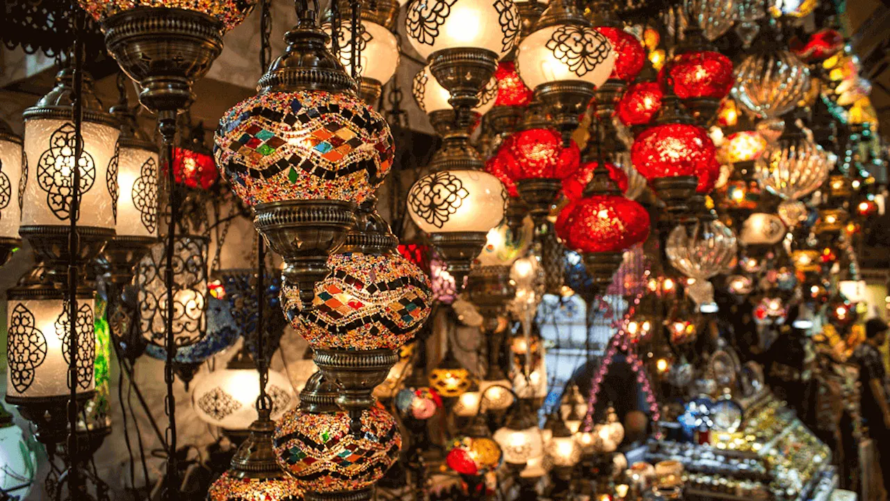 Bosphorus Cruise with Spice Bazaar Location