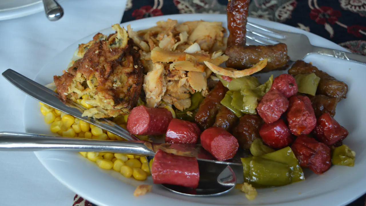 Bosphorus Dinner Cruise with Sightseeing and Show Location