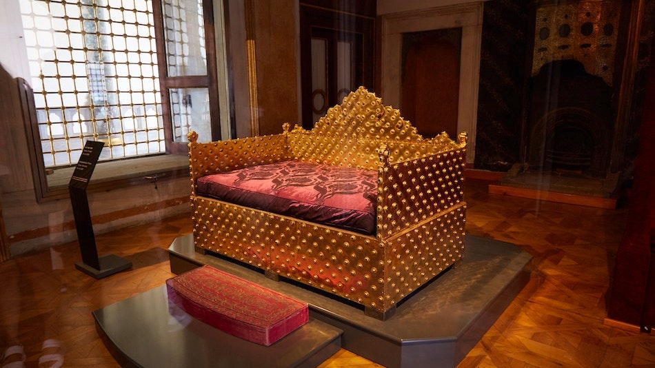 Topkapı Palace: Entry Ticket with Guided Tour Discount